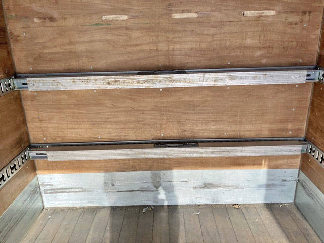 いすゞエルフアルミバン小型（2t・3t）[写真10]