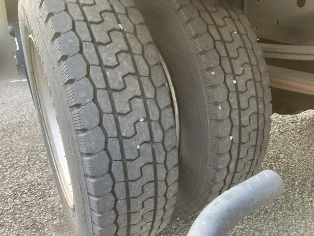 いすゞエルフアルミバン小型（2t・3t）[写真18]