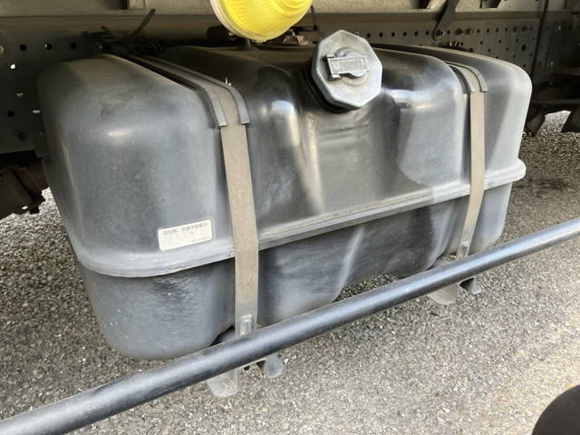 いすゞエルフアルミバン小型（2t・3t）[写真19]