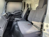 いすゞエルフアルミバン小型（2t・3t）[写真28]