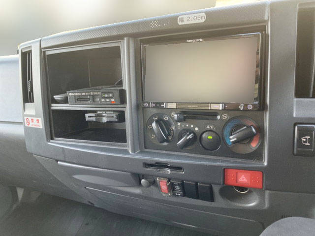 いすゞエルフアルミバン小型（2t・3t）[写真31]