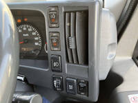 いすゞエルフアルミバン小型（2t・3t）[写真33]