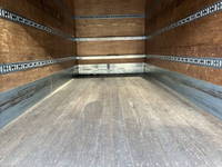 いすゞエルフアルミバン小型（2t・3t）[写真07]