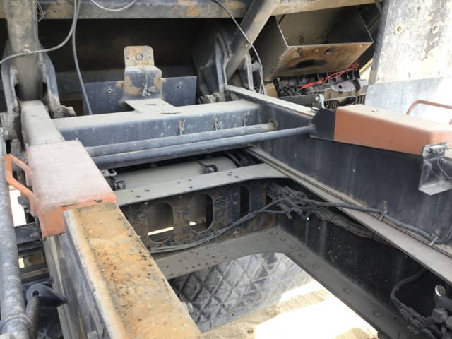 いすゞギガダンプ大型（10t）[写真13]