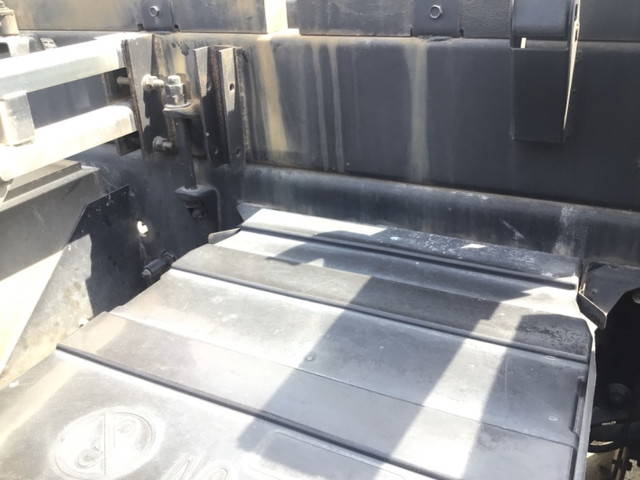 いすゞギガダンプ大型（10t）[写真18]