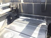 いすゞギガダンプ大型（10t）[写真18]