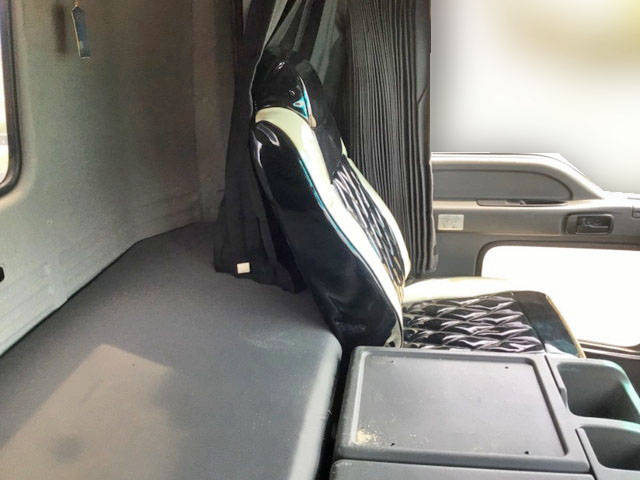 いすゞギガダンプ大型（10t）[写真25]