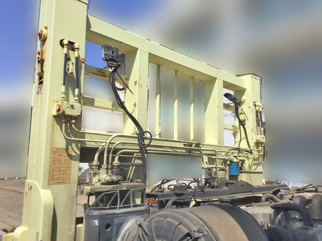 三菱ふそうスーパーグレートセルフローダー大型（10t）[写真15]