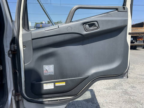 三菱ふそうファイターアルミバン中型（4t）[写真29]