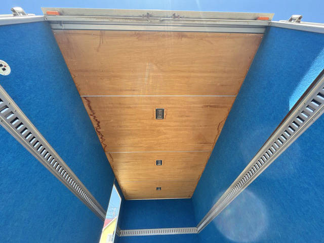 いすゞエルフパネルバン小型（2t・3t）[写真14]