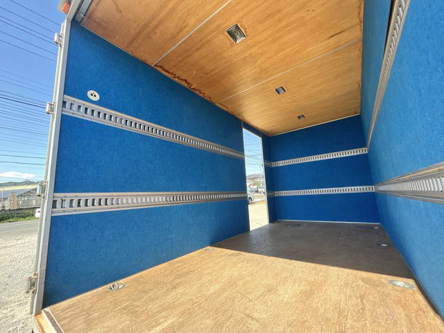 いすゞエルフパネルバン小型（2t・3t）[写真15]