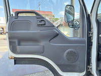 いすゞエルフパネルバン小型（2t・3t）[写真30]