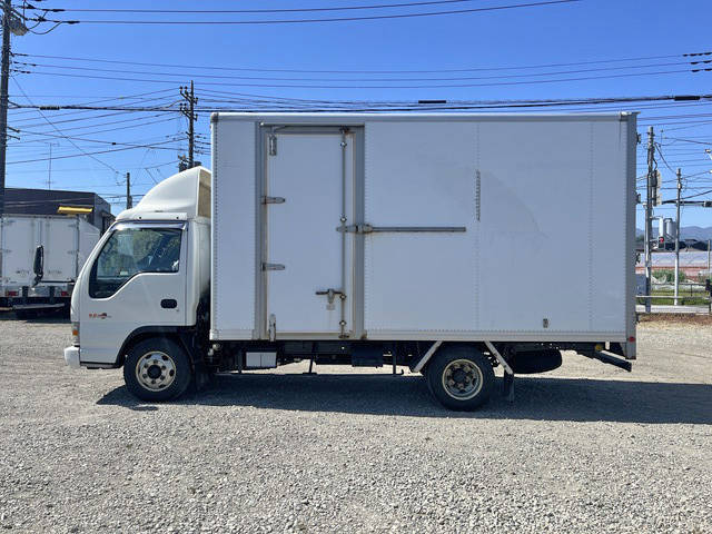 いすゞエルフパネルバン小型（2t・3t）[写真05]