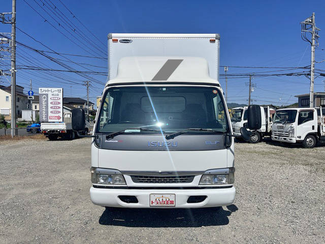いすゞエルフパネルバン小型（2t・3t）[写真08]