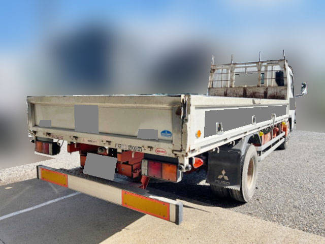 三菱ふそうキャンター平ボディ小型（2t・3t）[写真02]