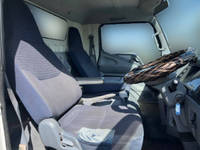 三菱ふそうキャンター平ボディ小型（2t・3t）[写真21]