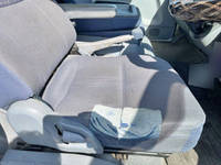 三菱ふそうキャンター平ボディ小型（2t・3t）[写真22]