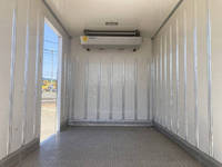 いすゞエルフ冷凍車（冷蔵車）小型（2t・3t）[写真13]