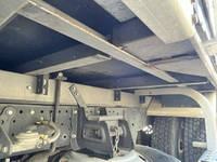 いすゞエルフ冷凍車（冷蔵車）小型（2t・3t）[写真24]