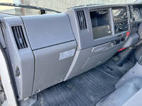 いすゞエルフ冷凍車（冷蔵車）小型（2t・3t）[写真31]