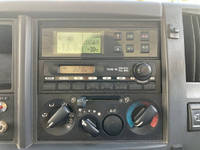 いすゞエルフ冷凍車（冷蔵車）小型（2t・3t）[写真38]