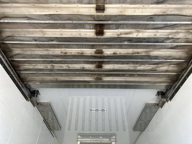 UDトラックスコンドル冷凍車（冷蔵車）増トン（6t・8t）[写真13]