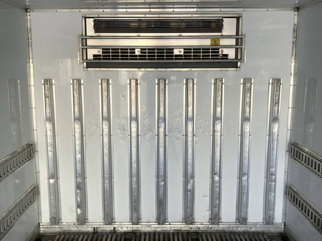 UDトラックスコンドル冷凍車（冷蔵車）増トン（6t・8t）[写真14]
