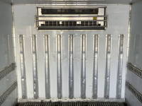 UDトラックスコンドル冷凍車（冷蔵車）増トン（6t・8t）[写真14]