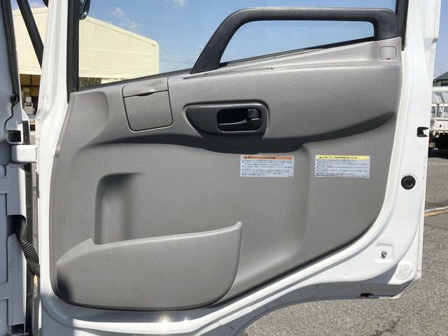 UDトラックスコンドル冷凍車（冷蔵車）増トン（6t・8t）[写真30]