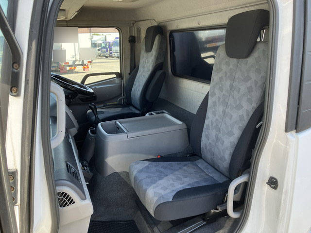 UDトラックスコンドル冷凍車（冷蔵車）増トン（6t・8t）[写真31]