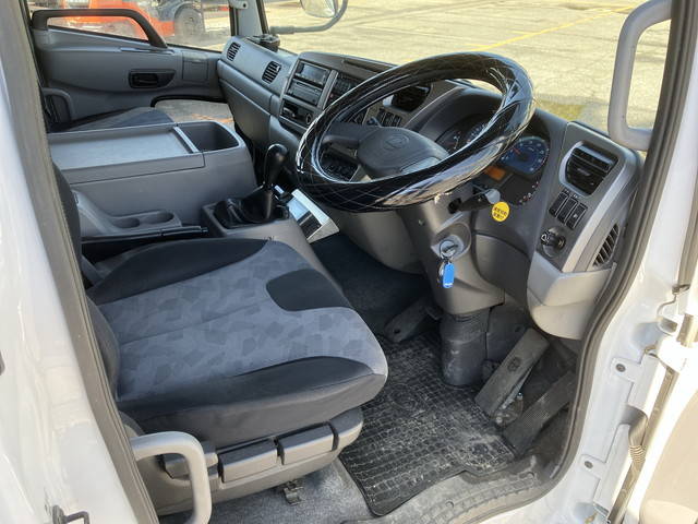 UDトラックスコンドル冷凍車（冷蔵車）増トン（6t・8t）[写真34]