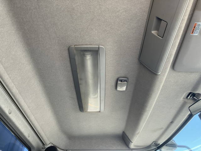 UDトラックスコンドル冷凍車（冷蔵車）増トン（6t・8t）[写真35]