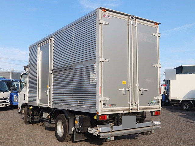 いすゞエルフアルミバン小型（2t・3t）[写真02]