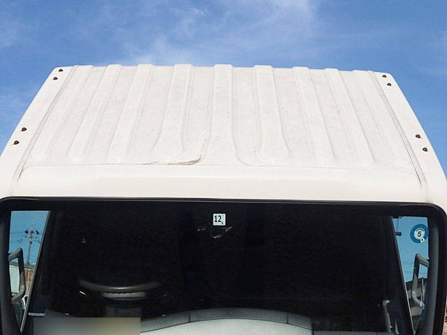 いすゞエルフアルミバン小型（2t・3t）[写真22]