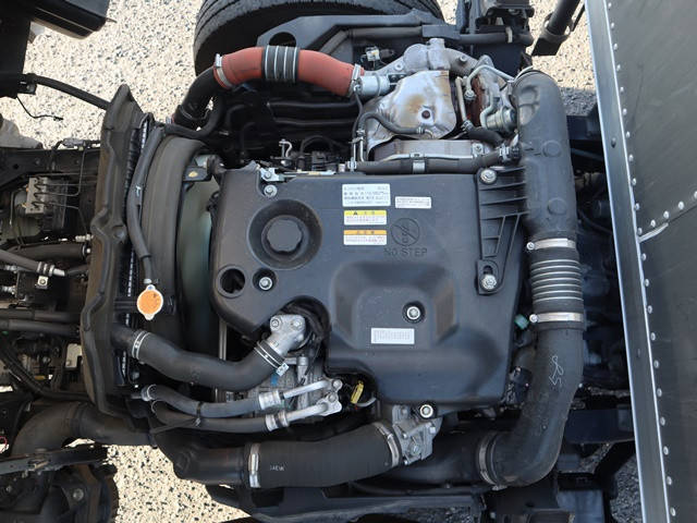 いすゞエルフアルミバン小型（2t・3t）[写真24]