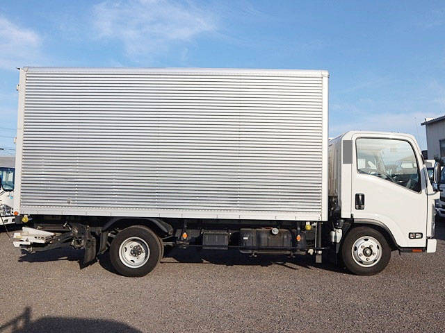 いすゞエルフアルミバン小型（2t・3t）[写真07]