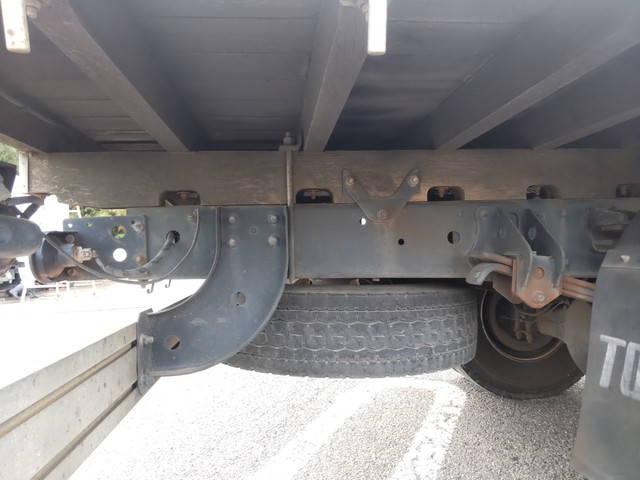 UDトラックスコンドルクレーン4段中型（4t）[写真12]