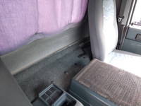 UDトラックスコンドルクレーン4段中型（4t）[写真17]