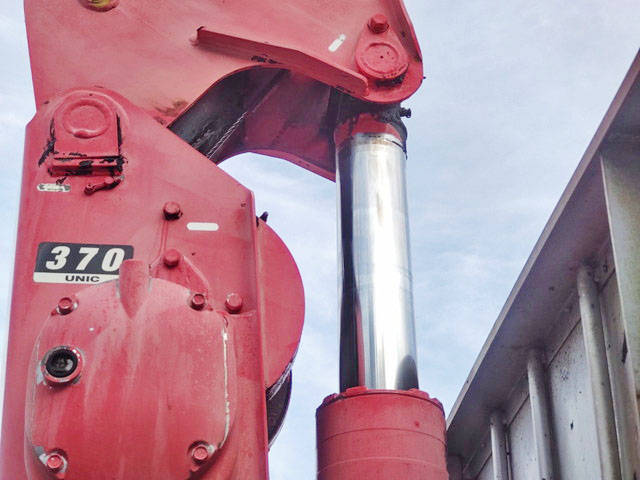 UDトラックスコンドルクレーン4段中型（4t）[写真20]