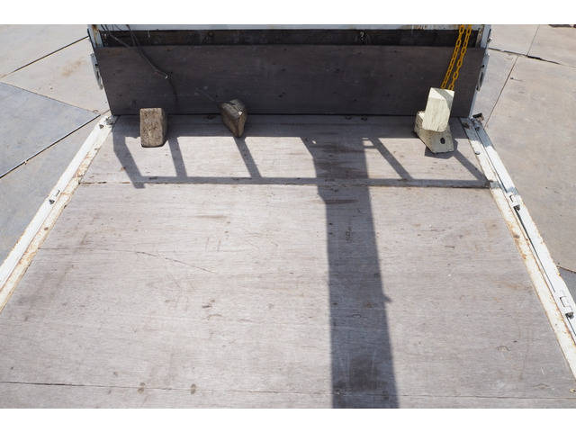 三菱ふそうキャンタークレーン3段小型（2t・3t）[写真20]