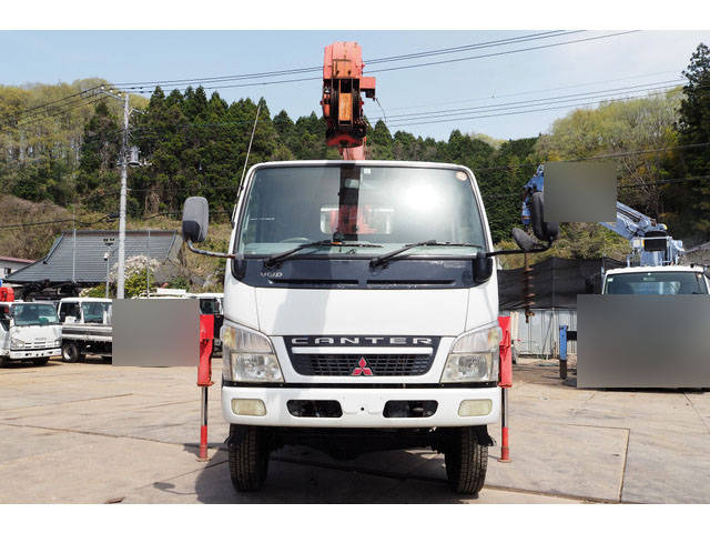 三菱ふそうキャンタークレーン3段小型（2t・3t）[写真08]