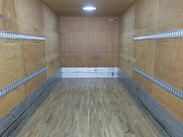 日野レンジャーアルミバン中型（4t）[写真13]