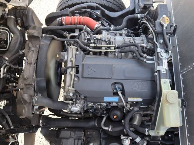 三菱ふそうキャンターアルミバン小型（2t・3t）[写真24]