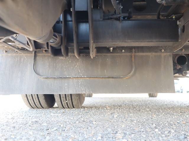 三菱ふそうキャンターアルミバン小型（2t・3t）[写真30]