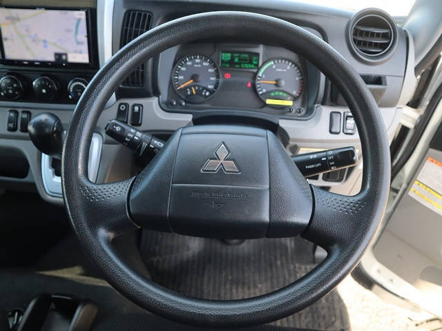 三菱ふそうキャンターアルミバン小型（2t・3t）[写真33]