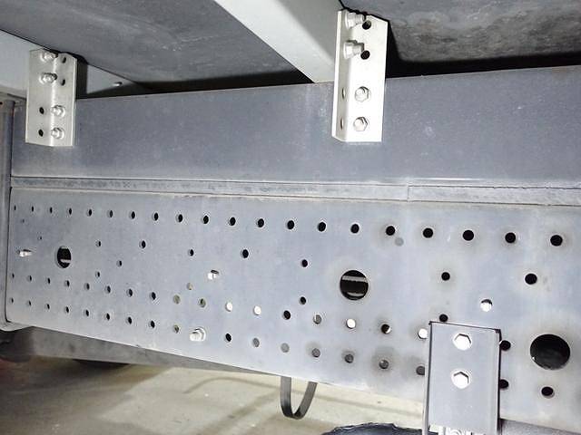 いすゞフォワードアルミバン中型（4t）[写真14]