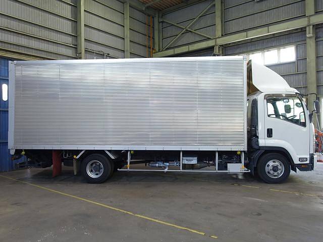 いすゞフォワードアルミバン中型（4t）[写真04]