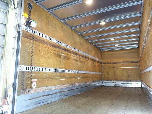 いすゞフォワードアルミバン中型（4t）[写真07]