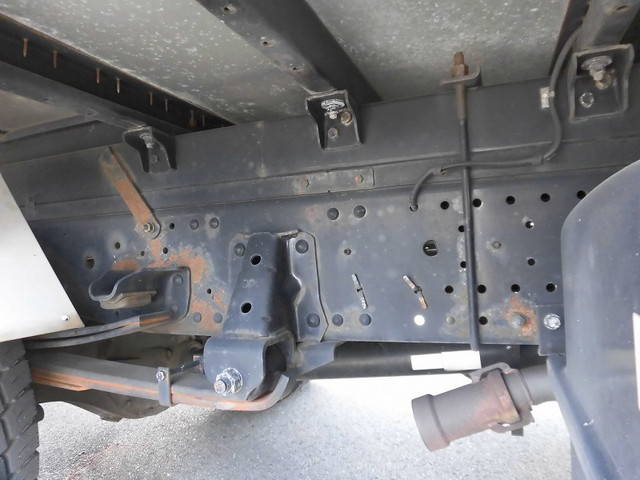 いすゞエルフアルミバン小型（2t・3t）[写真11]