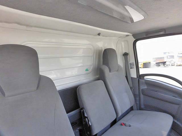 いすゞエルフアルミバン小型（2t・3t）[写真14]